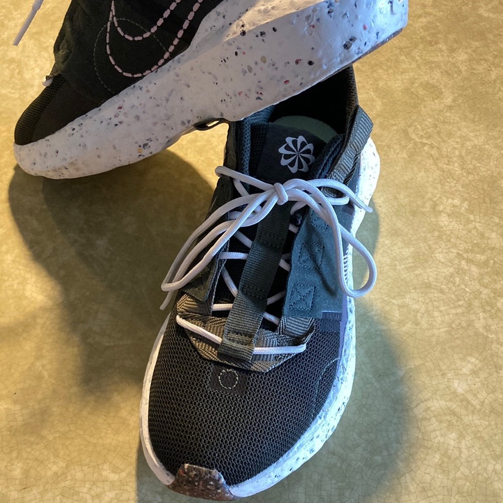 Nike Mens Crater Impact Casual-Sustainable materials (25% recycled content)